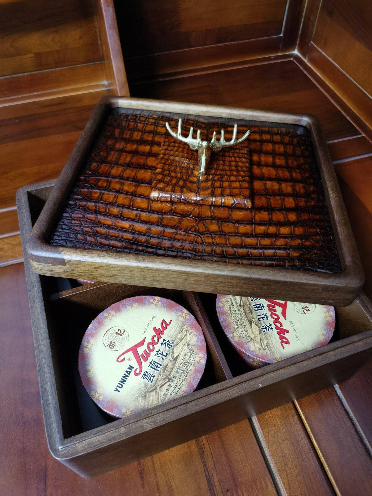 Vintage Crocodile Leather Teas Storage Case