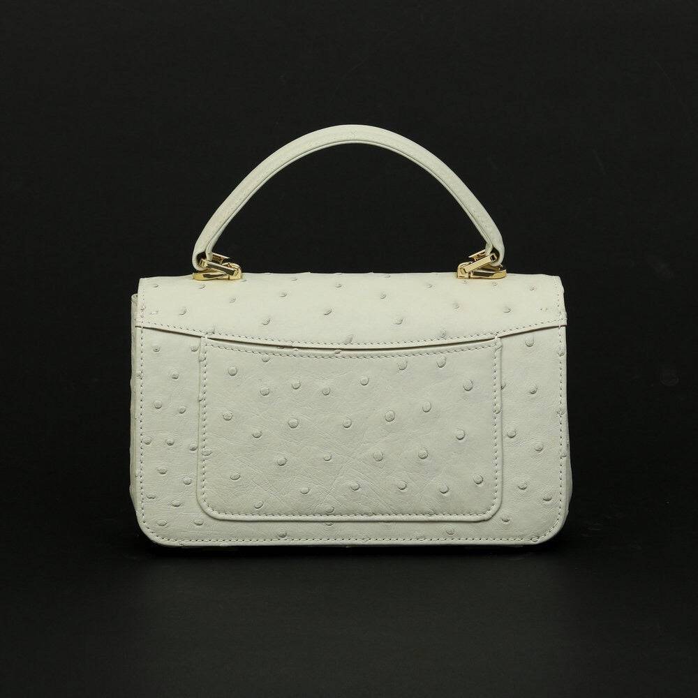 alt
Borsa mini da donna in pelle di struzzo con patta, catena, manico superiore e tracolla